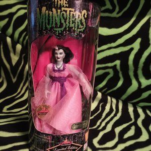 RARE!!! NIB 9" Vintage Lily Munster poseable action figure Kayro-Vue productions